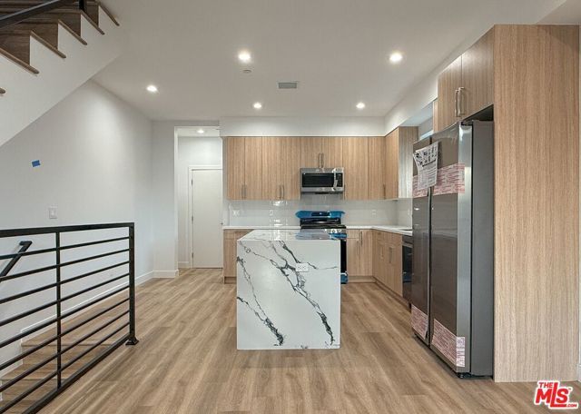 5340 Denny Avenue, North Hollywood (los Angeles), CA 91601