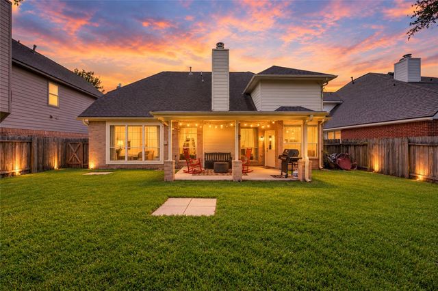 7023 Kemper Dr, Pasadena, TX 77505