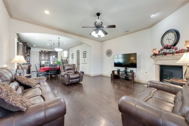5056 Empire Way, Irving, TX 75038