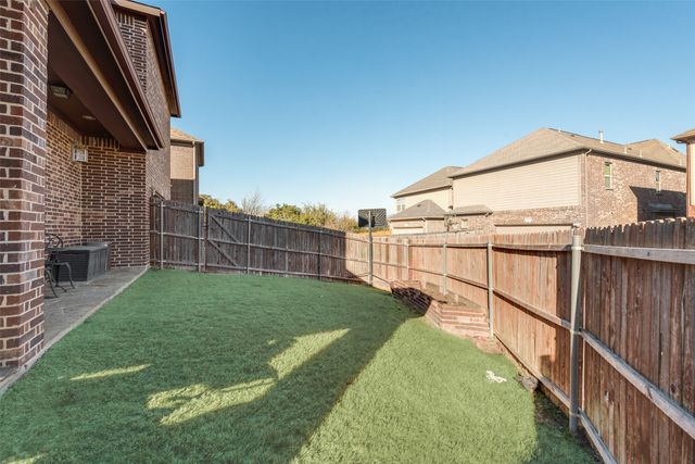 5056 Empire Way, Irving, TX 75038