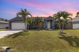 177 Chicory Avenue NE, Palm Bay, FL 32907