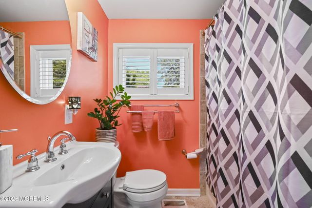 18 Oak Landing Road, Lumberton, NJ 08048