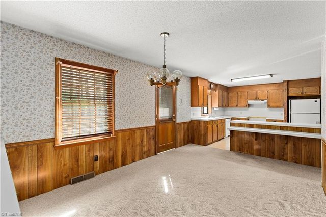 720 Sedge Garden Road, Kernersville, NC 27284