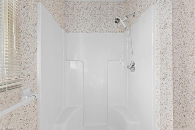 720 Sedge Garden Road, Kernersville, NC 27284