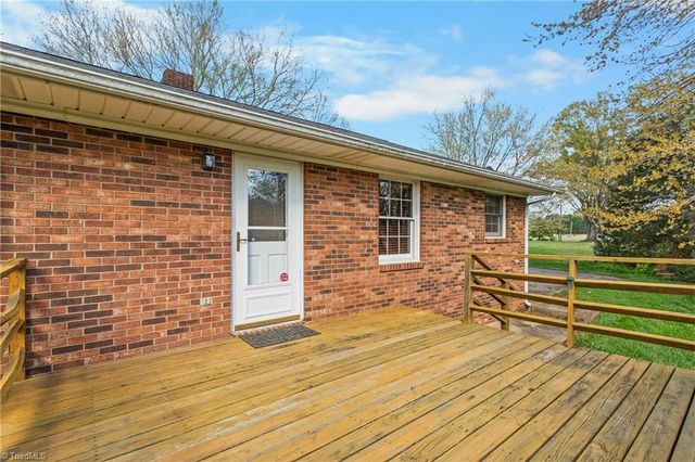 720 Sedge Garden Road, Kernersville, NC 27284