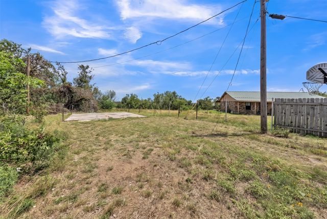 116 George Court, Springtown, TX 76082