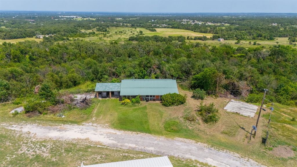 116 George Court, Springtown, TX 76082