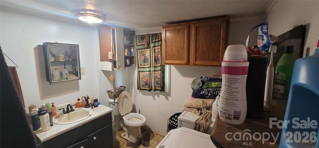 60 Mingus Street, Canton, NC 28716