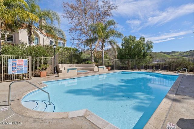 4240 Lost Hills Road 206, Agoura Hills, CA 91301