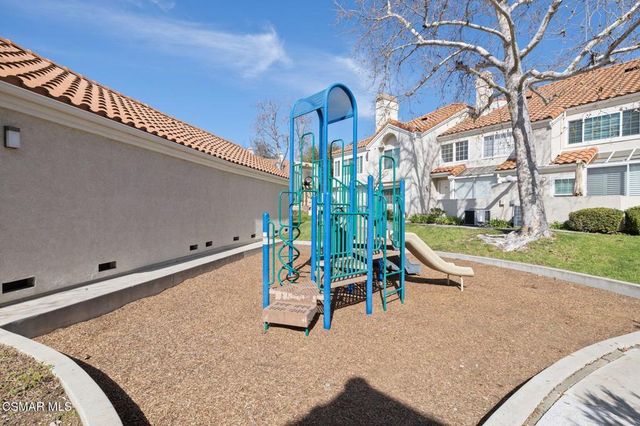 4240 Lost Hills Road 206, Agoura Hills, CA 91301