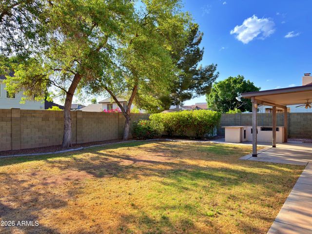 808 N WINTHROP Circle, Mesa, AZ 85213