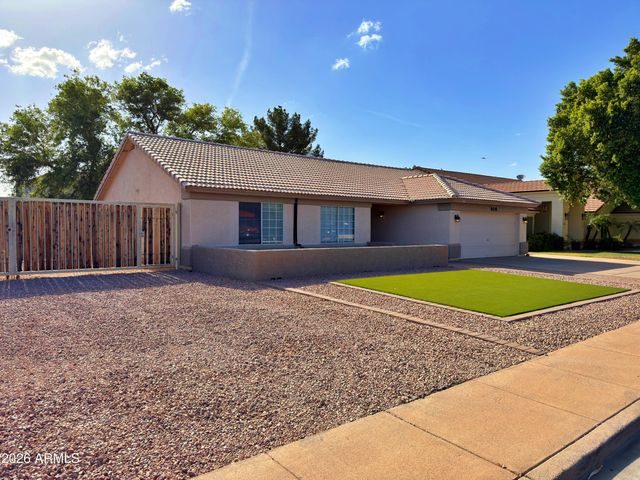 808 N WINTHROP Circle, Mesa, AZ 85213