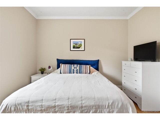 2211 Hooker St, Denver, CO 80211