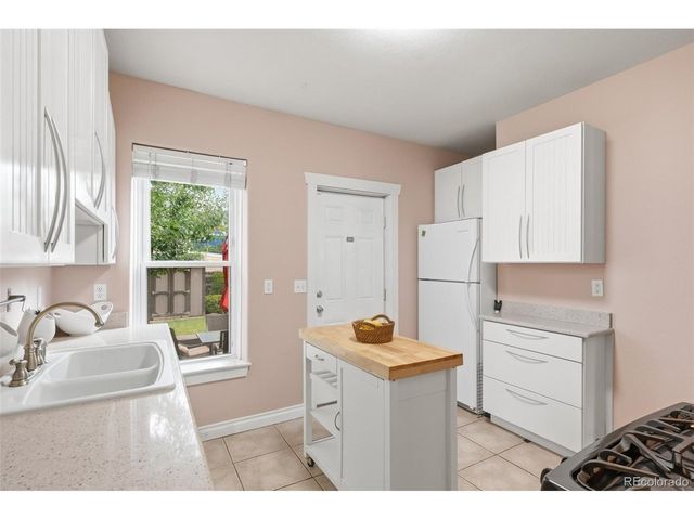 2211 Hooker St, Denver, CO 80211