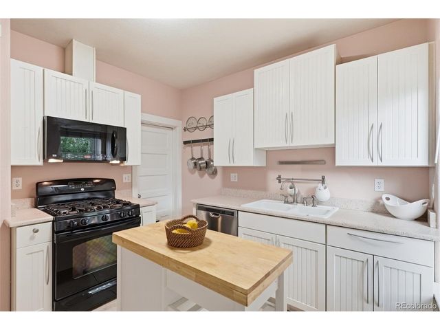 2211 Hooker St, Denver, CO 80211