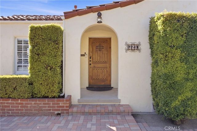 7741 Friends Avenue, Whittier, CA 90602