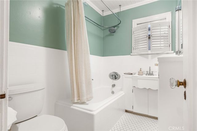 7741 Friends Avenue, Whittier, CA 90602