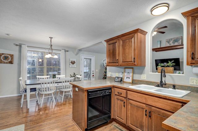 3611 S Linden Avenue, Springfield, MO 65804