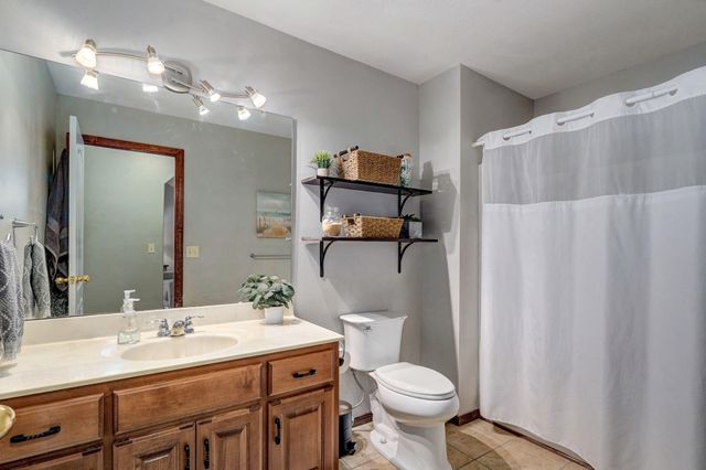 3611 S Linden Avenue, Springfield, MO 65804