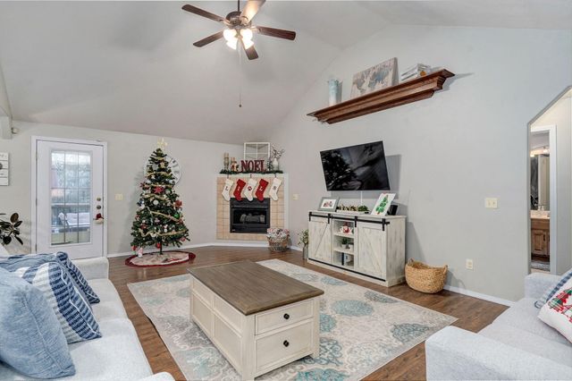 3611 S Linden Avenue, Springfield, MO 65804