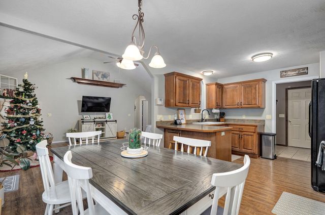 3611 S Linden Avenue, Springfield, MO 65804