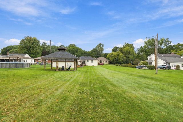 45584 N Branch Drive, Macomb Twp, MI 48042