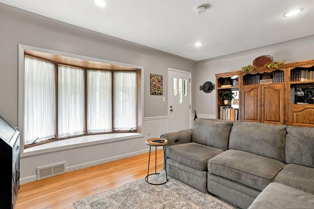 45584 N Branch Drive, Macomb Twp, MI 48042