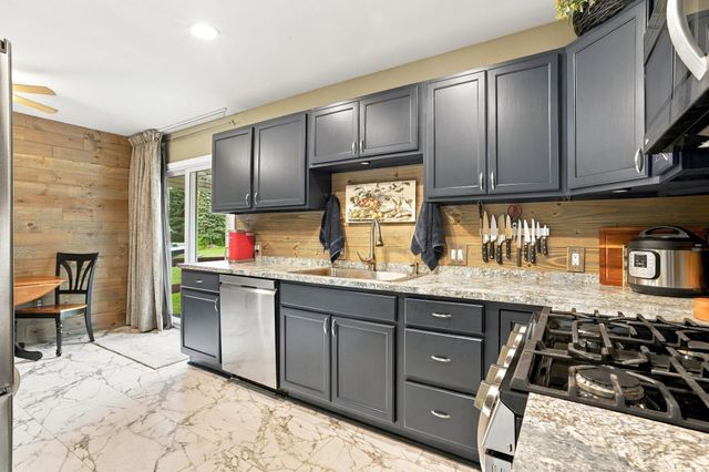 45584 N Branch Drive, Macomb Twp, MI 48042