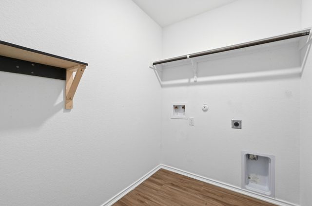 388 Barcelona, Kyle, TX 78640