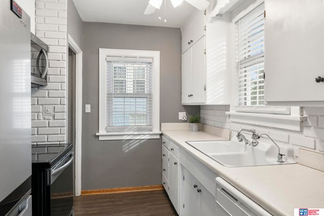 2127 Lake Street, Lincoln, NE 68502