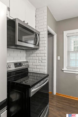 2127 Lake Street, Lincoln, NE 68502