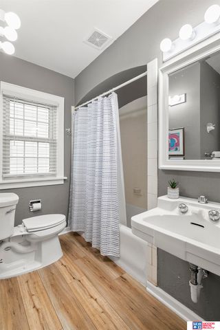2127 Lake Street, Lincoln, NE 68502