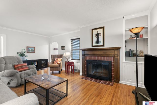 2127 Lake Street, Lincoln, NE 68502