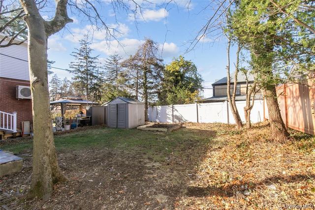 25105 51st Avenue, Little Neck, NY 11362