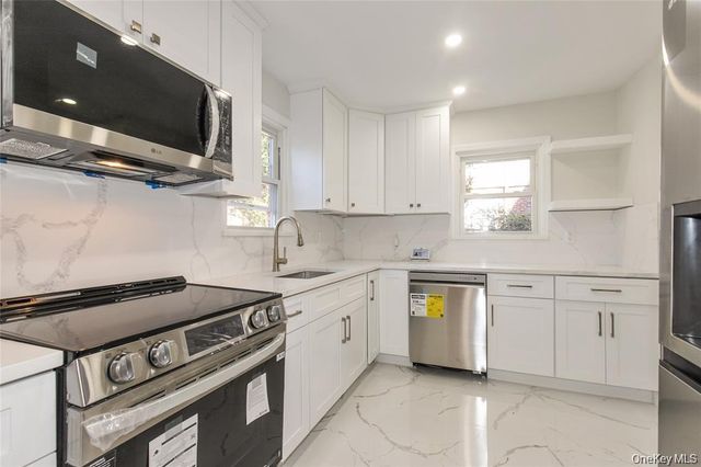 25105 51st Avenue, Little Neck, NY 11362