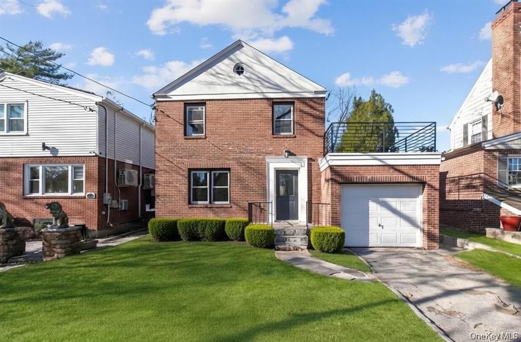 25105 51st Avenue, Little Neck, NY 11362