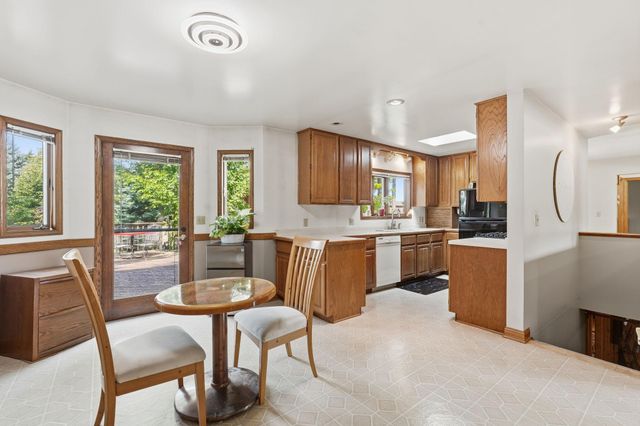 3595 Edgerton Street, Vadnais Heights, MN 55127