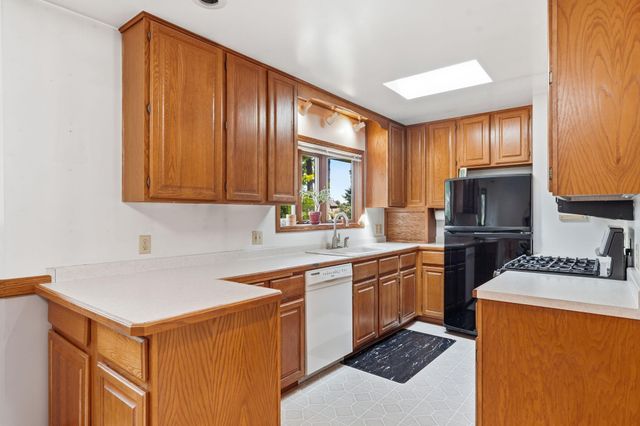 3595 Edgerton Street, Vadnais Heights, MN 55127