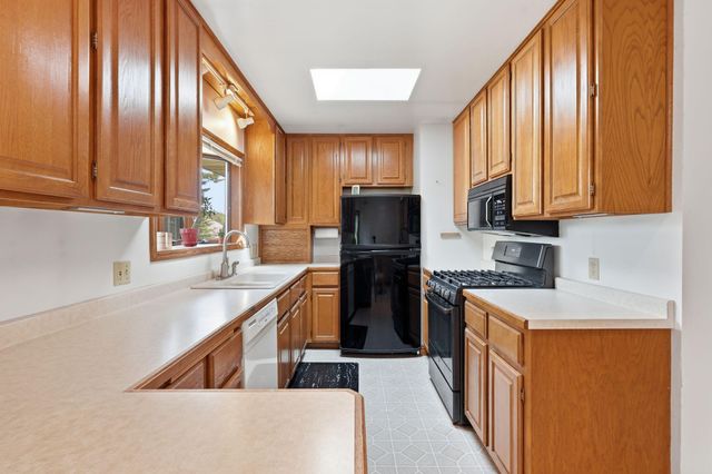 3595 Edgerton Street, Vadnais Heights, MN 55127