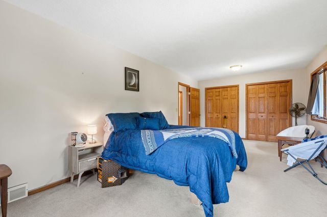 3595 Edgerton Street, Vadnais Heights, MN 55127