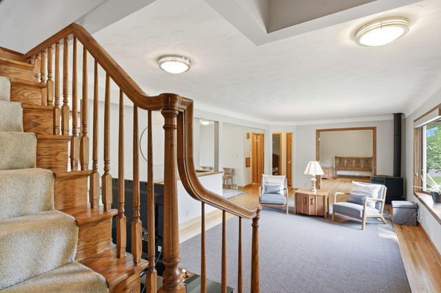 3595 Edgerton Street, Vadnais Heights, MN 55127