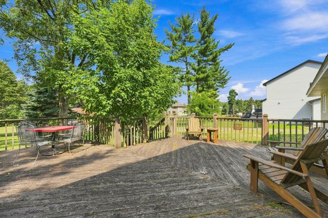 3595 Edgerton Street, Vadnais Heights, MN 55127