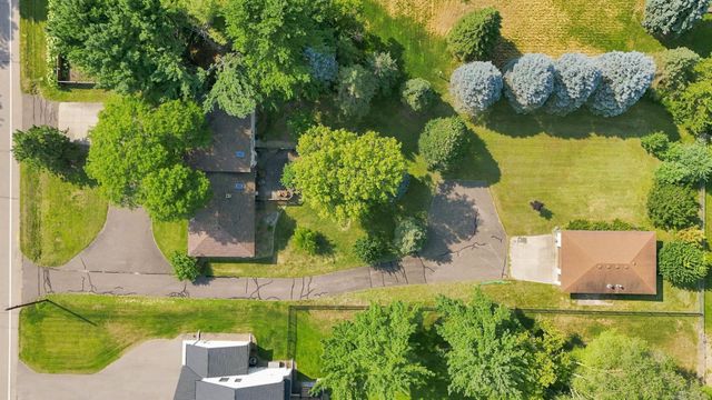 3595 Edgerton Street, Vadnais Heights, MN 55127