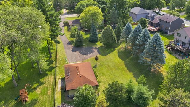 3595 Edgerton Street, Vadnais Heights, MN 55127