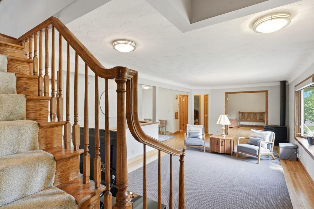 3595 Edgerton Street, Vadnais Heights, MN 55127 — photo 3