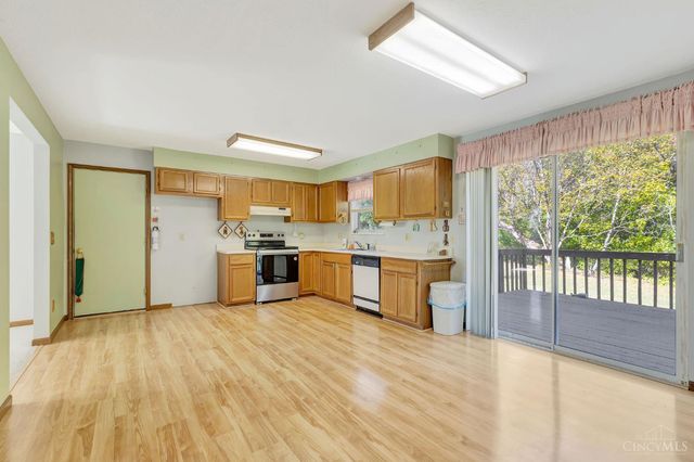 3646 Rackacres Drive, Green Twp, OH 45211