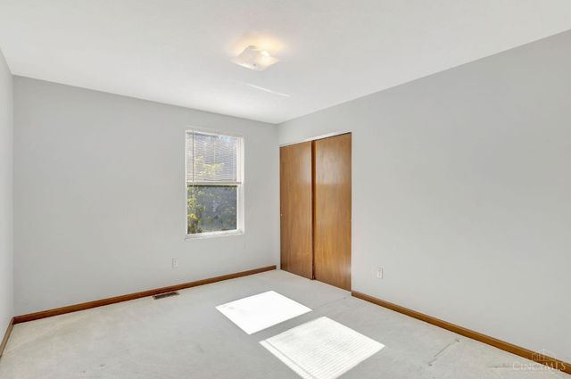 3646 Rackacres Drive, Green Twp, OH 45211