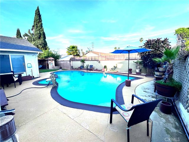 2839 S Castle Harbour, Ontario, CA 91761