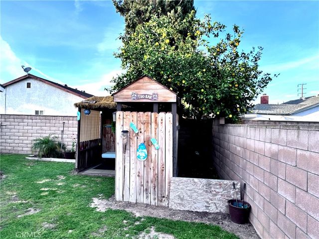 2839 S Castle Harbour, Ontario, CA 91761