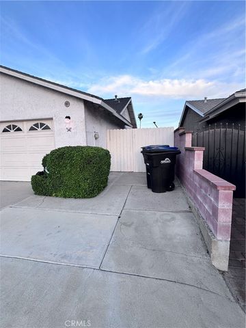 2839 S Castle Harbour, Ontario, CA 91761